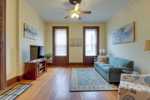 St. Louis Vacation Rental | 1BR | 1BA | 981 Sq Ft | 4 Steps to Enter