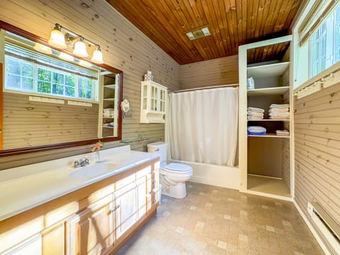 Your master suite has a master bath made for a king or queen! 