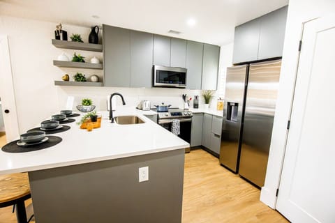 Enjoy informal seating for 4 at the island!