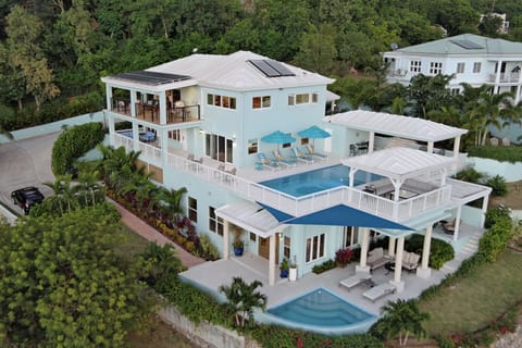 Blue Palms Villa