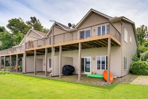 Patio | Lower Level | Gas Grill | 2 Kayaks