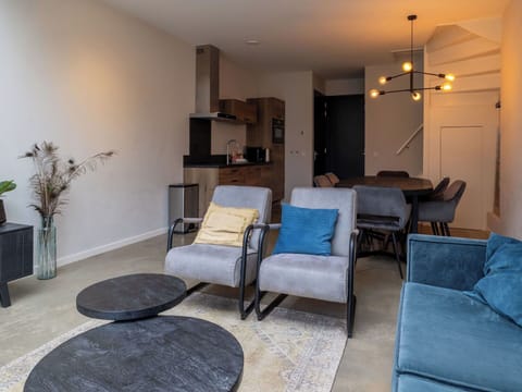 Furniture, Interior Design, Flooring, Floor, Wall, Chair, Wood, Room, Living Room, Ceiling