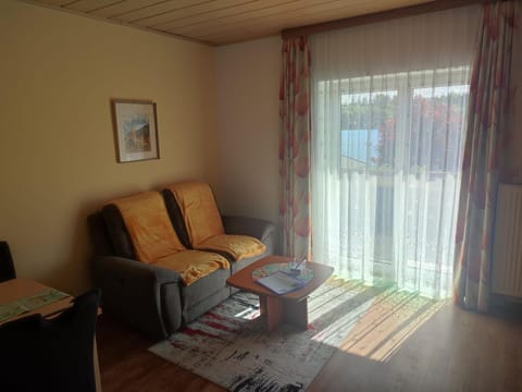 Vacation cottage - Seepension Smoley *** Bed and Breakfast in Villach