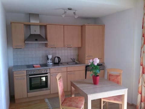 Vacation apartment 12/14/15 - Seepension Smoley *** Bed and Breakfast in Villach