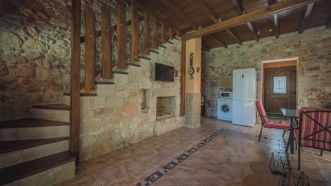 Stone Made 3 Private Villa, Kriopigi (19)