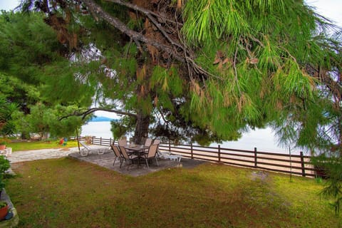 Barlee BeachFront GroundFloor Apartment, Metamorfosi (3)