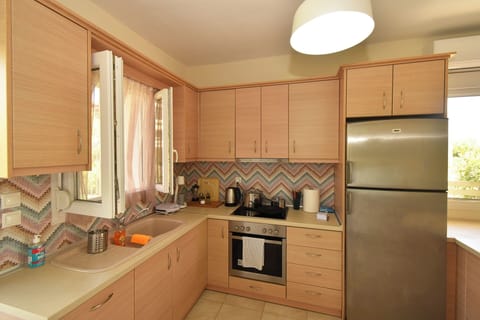 Lemon 2 Sea Side Ground Floor Apartment, Nikiti (9)