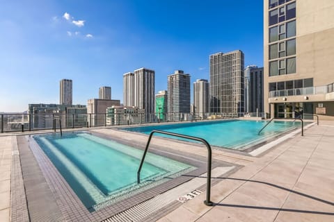 Pool and Jacuzzi