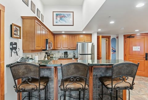 Indoors, Architecture, Building, Dining Room, Dining Table