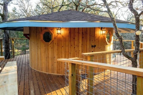 26a1c17e-bb57-4c55-830f-6fc764152f0f