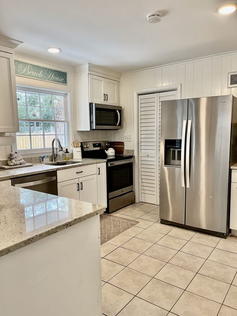 Fully equipped kitchen