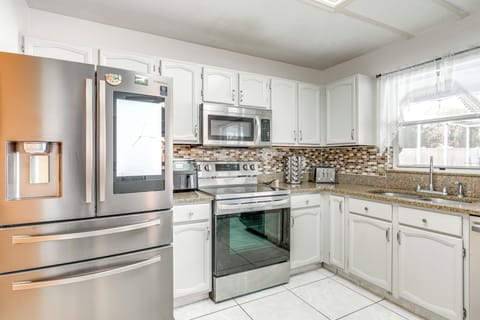 Kitchen | Cooking Basics | Coffee Maker | 1st Floor