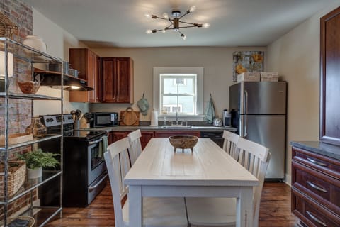 Fully furnished kitchen with appliances and dinner service for 12