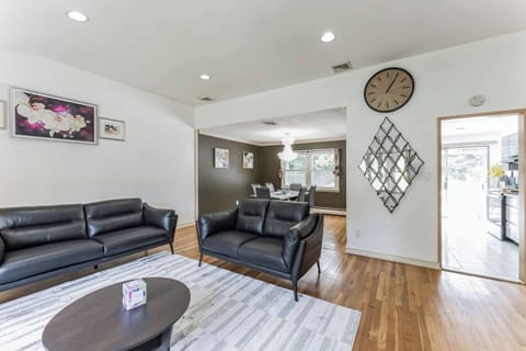 Living room (1)