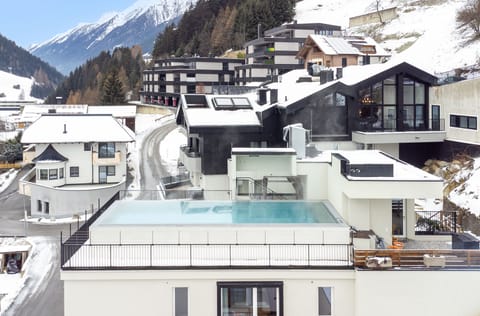 Holiday Home Exterior [winter]