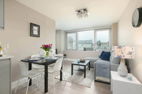 Everything you need for an ideal Brighton base.