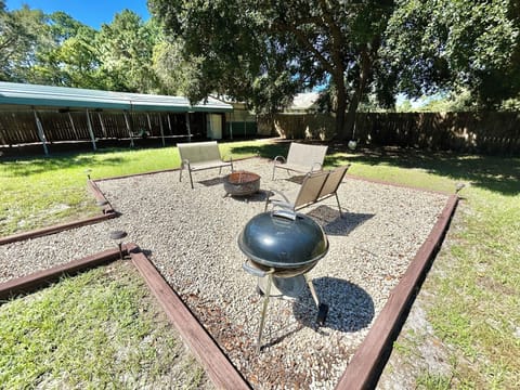 Firepit and grill area