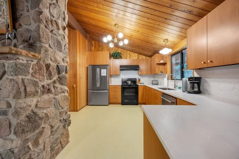 26-web-or-mls-20251124-6874