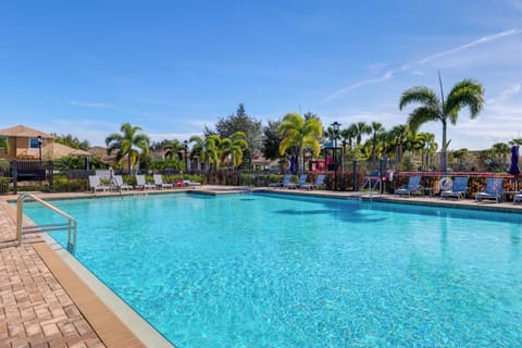 Vero Beach Vacation Rental | 3BR | 2.5BA | 1,641 Sq Ft | Small Step for Entry