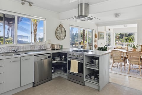 Full upstairs kitchen