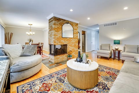 Farmington Hills Vacation Rental | 3BR | 2.5BA | 2 Steps to Enter | 1,300 Sq Ft