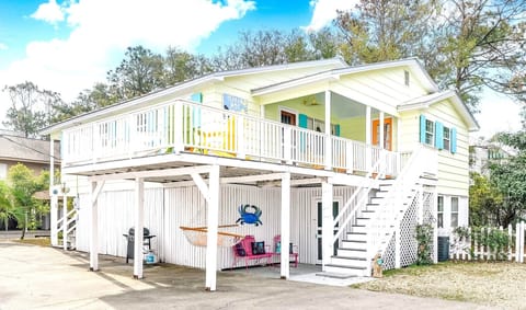 Welcome to Island Dog Cottage!
