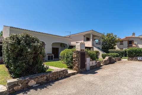 Autumn, Building Exterior, Spring, Summer, Winter