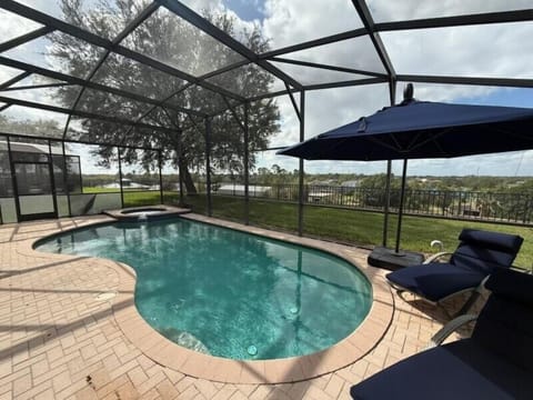 Welcome To Time-Out Corner, Too!  West Facing Heated Pool And Spa-No Backyard Neighbors-Beautiful Sunsets