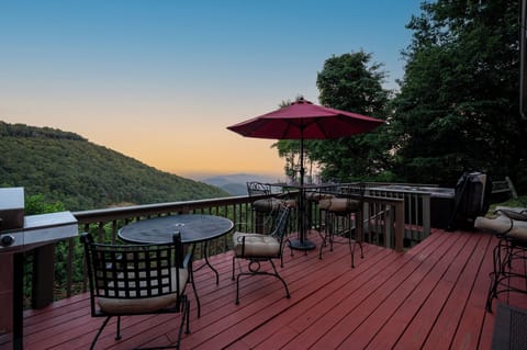 Big Sky - Uncovered Entertainment Deck