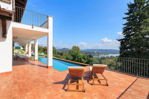 Villa Mirella - Lake Maggiore, Italy - by NORTHITALY VILLAS vacation rentals