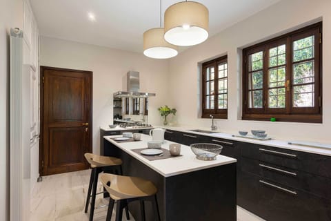 Villa Mirella - Dagnente, Lake Maggiore - NORTHITALY VILLAS Vacation rentals