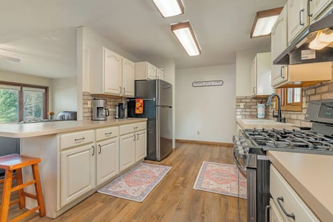 012 next door photos 899 22 edit 594