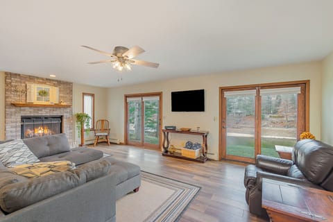 008 next door photos 899 30 edit 14