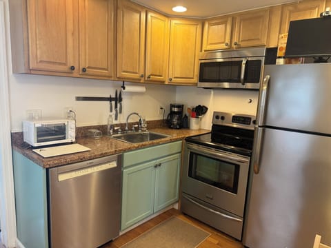 Kitchen with new Bosch dishwasher