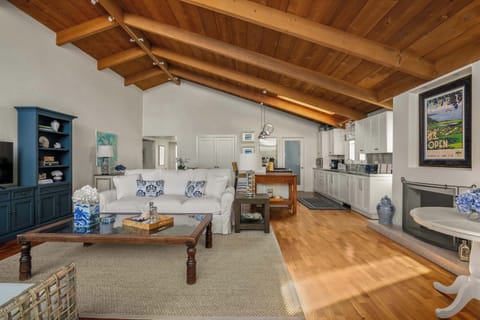 The open layout is perfectly situated for guests and their friends and family