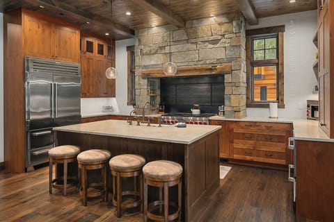 Kokanee Ridge: - Fully stocked chef's kitchen with high-end appliances and a large Sub Zero fridge.