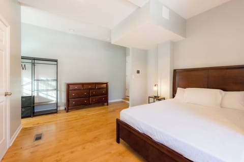 Rosier Suite 1
Bedroom