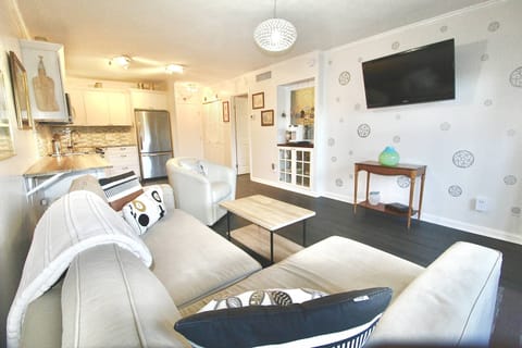 Welcome to Seaside Escape; Relax and stay awhile!