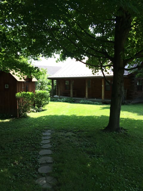 Your first view of this charming, relaxing cabin.