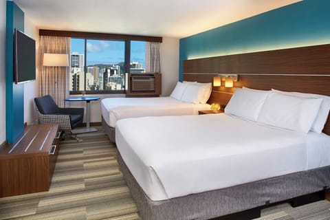 Unit with 2 Queen Beds