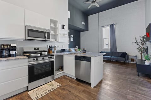 Fully stocked kitchen with updated appliances