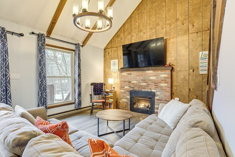 Hamlin Vacation Rental | 3BR | 2BA | Stairs Required | 2,100 Sq Ft