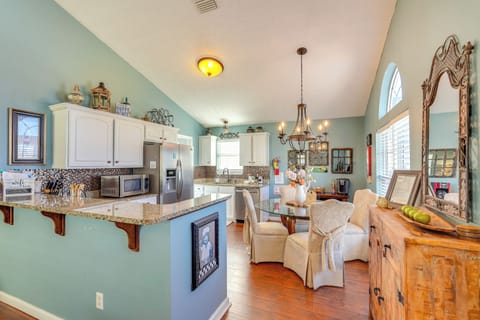 Kitchen | Dining Area | Dishwasher | Cooking Basics