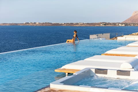 A private, 180 sq.m. infinity swimming pool that is m deep with step access. The pool can be heated with an additional daily charge upon request.