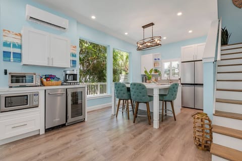 Craft up your cocktails for Happy Hour