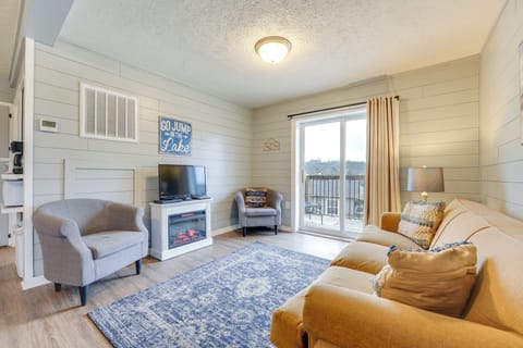 Cape Fair Vacation Rental | 1BR | 1BA | 600 Sq Ft | Steps to Enter