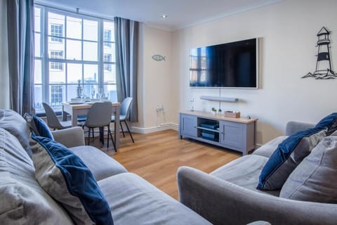 Skokholm Apartment - 3 Bedroom Apartment - Tenby (24611)