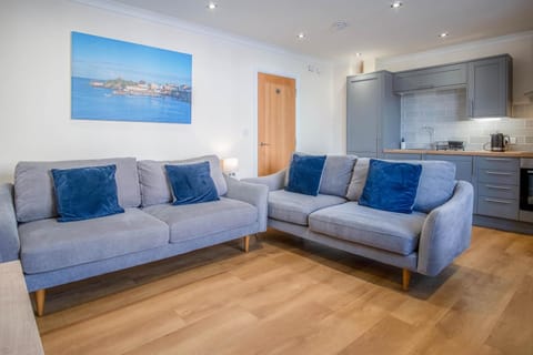 Skokholm Apartment - 3 Bedroom Apartment - Tenby (24617)