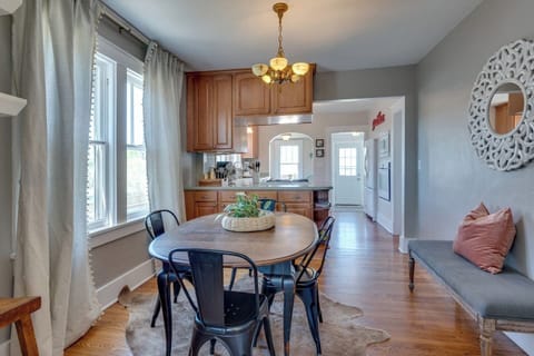 Pull the bench up and there is seating for 6 as well as a table for two in the breakfast nook. 