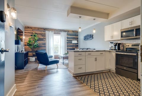 Rustic and traditional with a hint of modern, this design is comfortable and homey. 